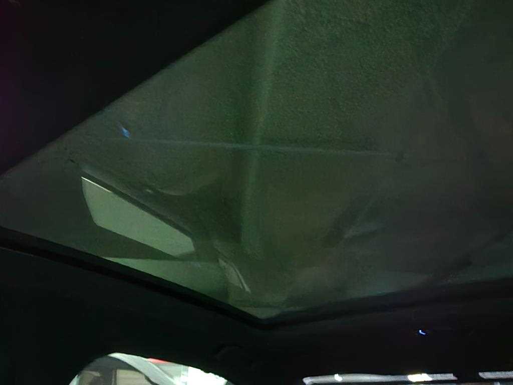 BMW 5-Series — photo 10