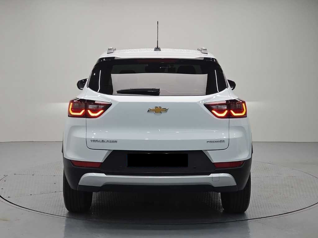 CHEVROLET Trailblazer — photo 03