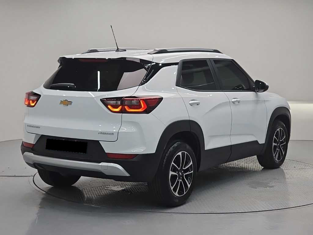 CHEVROLET Trailblazer — photo 04