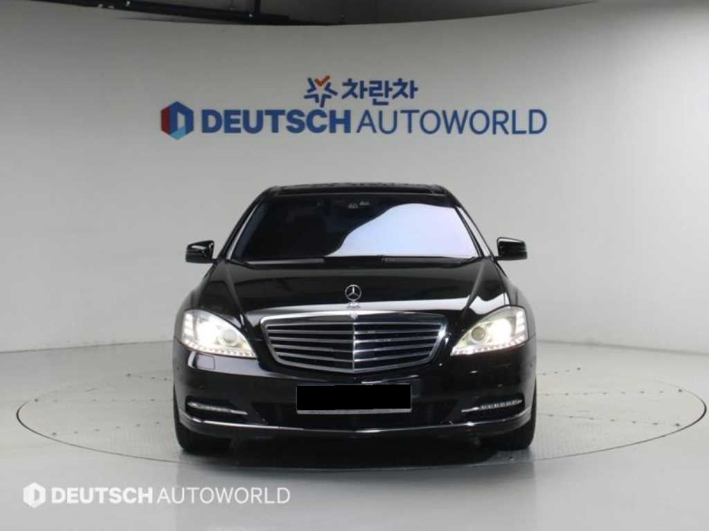 Mercedes-Benz S-Class — photo 03