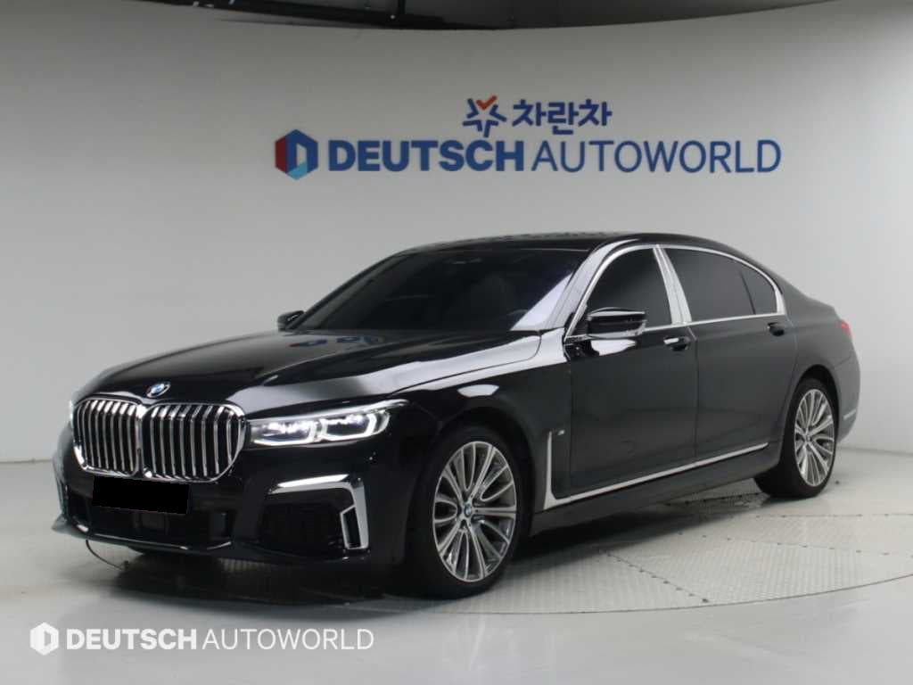 BMW 7-Series — photo 02