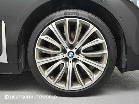 BMW 7-Series — photo 06