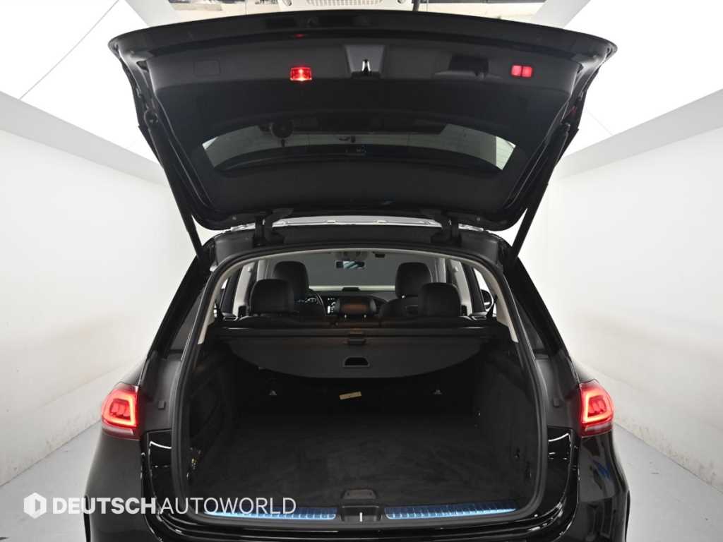 Mercedes-Benz GLE-Class — photo 19