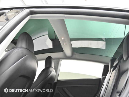 Tesla Model 3 — photo 18