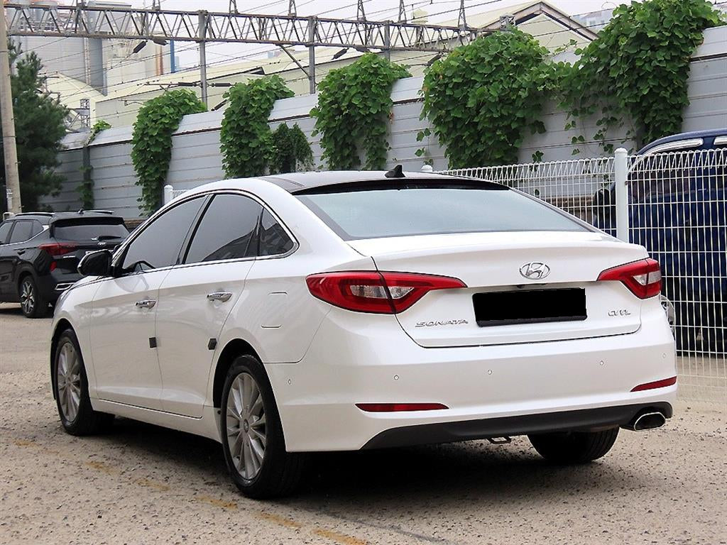 Hyundai Sonata — photo 03