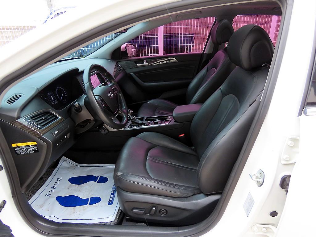Hyundai Sonata — photo 05
