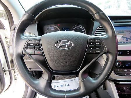 Hyundai Sonata — photo 08