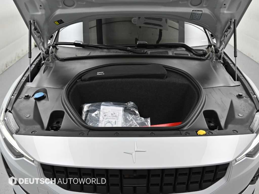 Polestar Polestar 2 — photo 06
