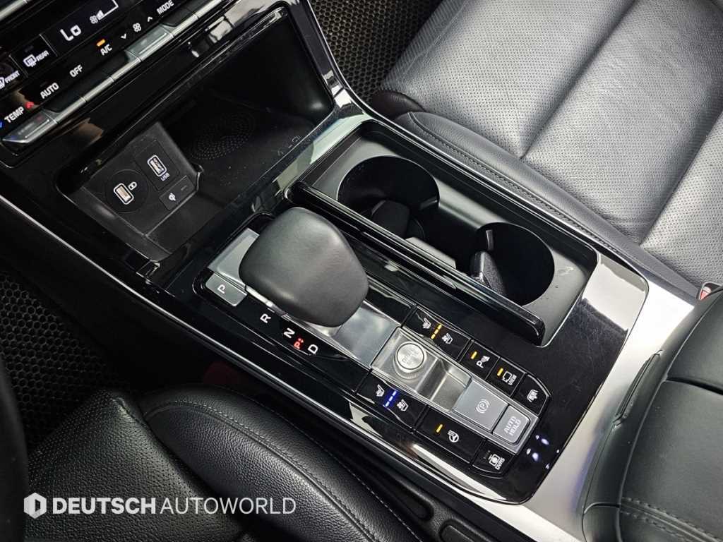 Kia K7 — photo 09