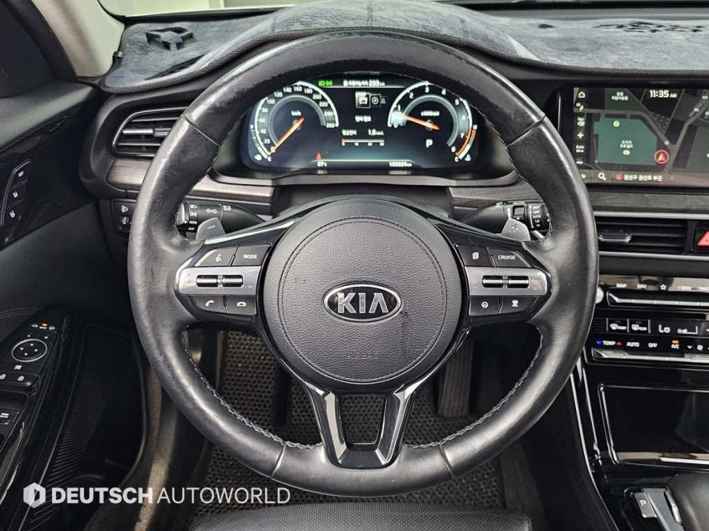Kia K7 — photo 13