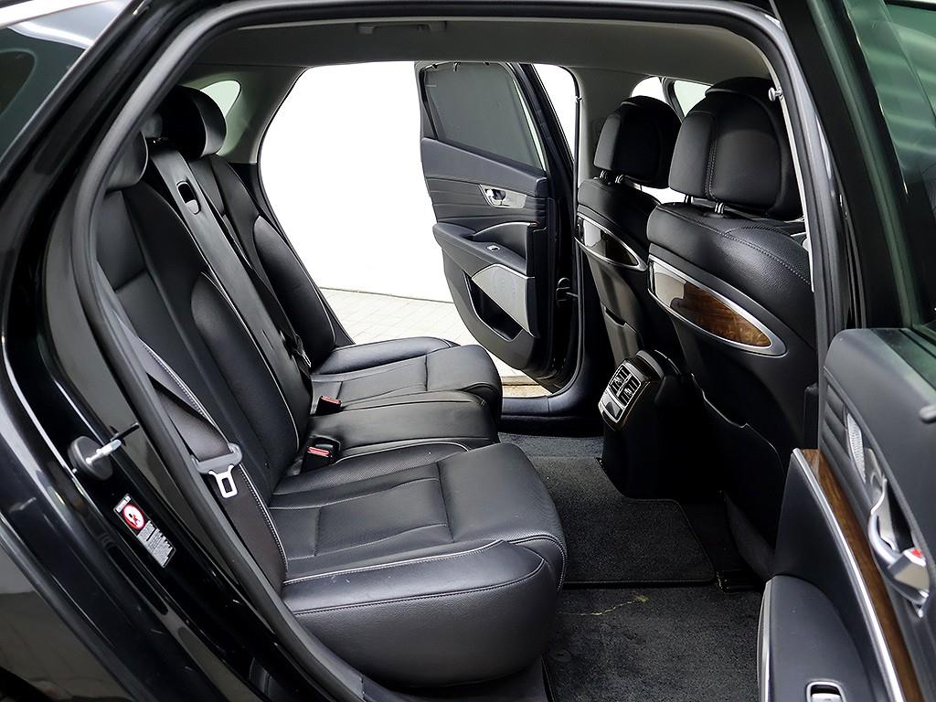 Kia K9 — photo 12