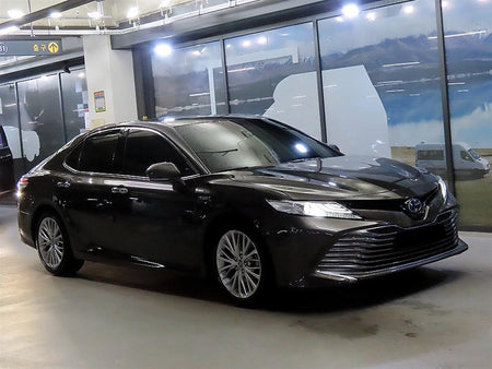 Toyota Camry — photo 01