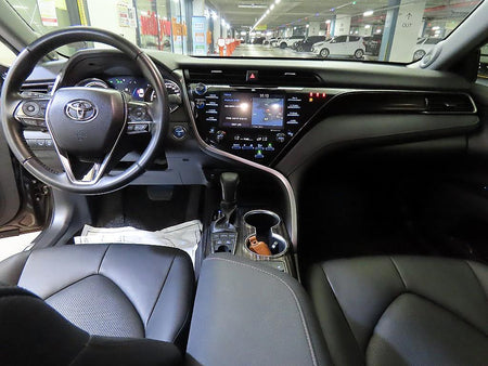 Toyota Camry — photo 10