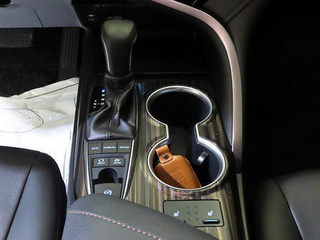 Toyota Camry — photo 12