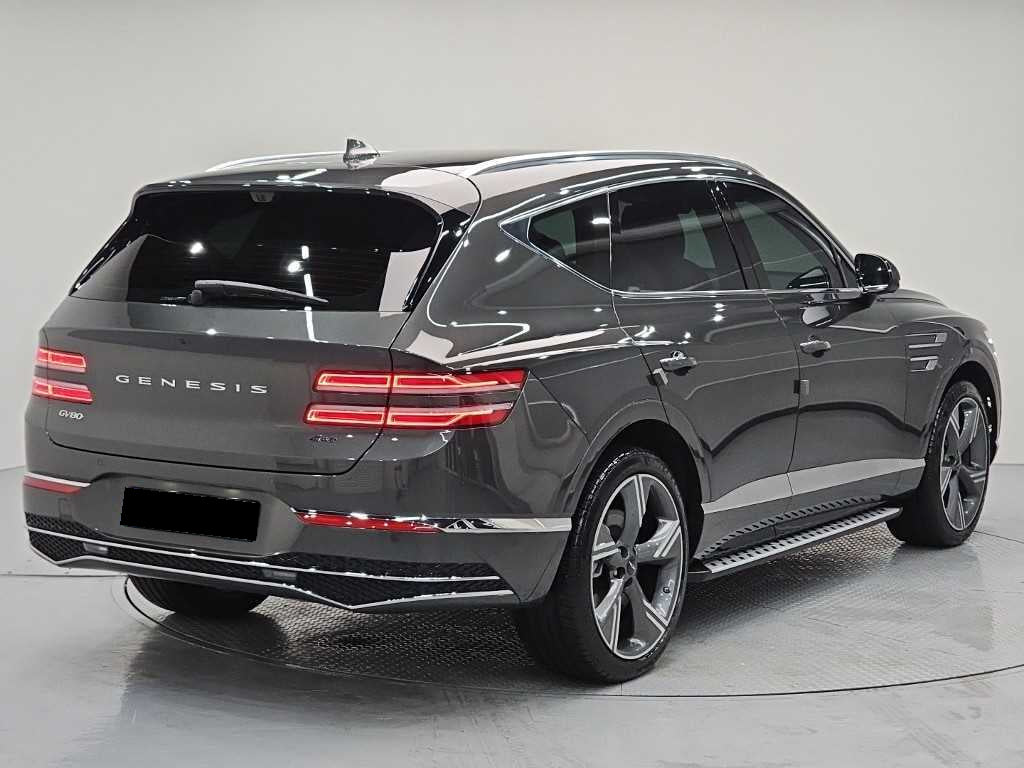 Genesis GV80 — photo 04