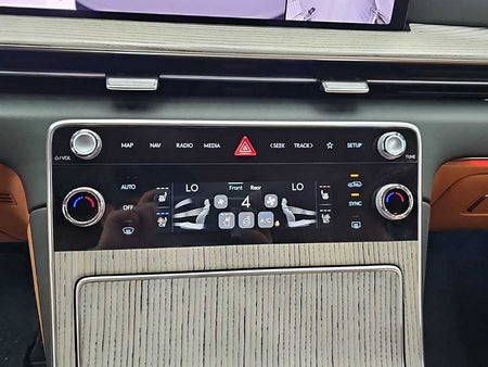 Genesis GV80 — photo 10
