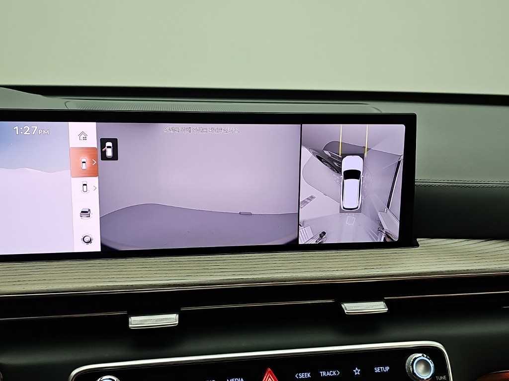 Genesis GV80 — photo 16