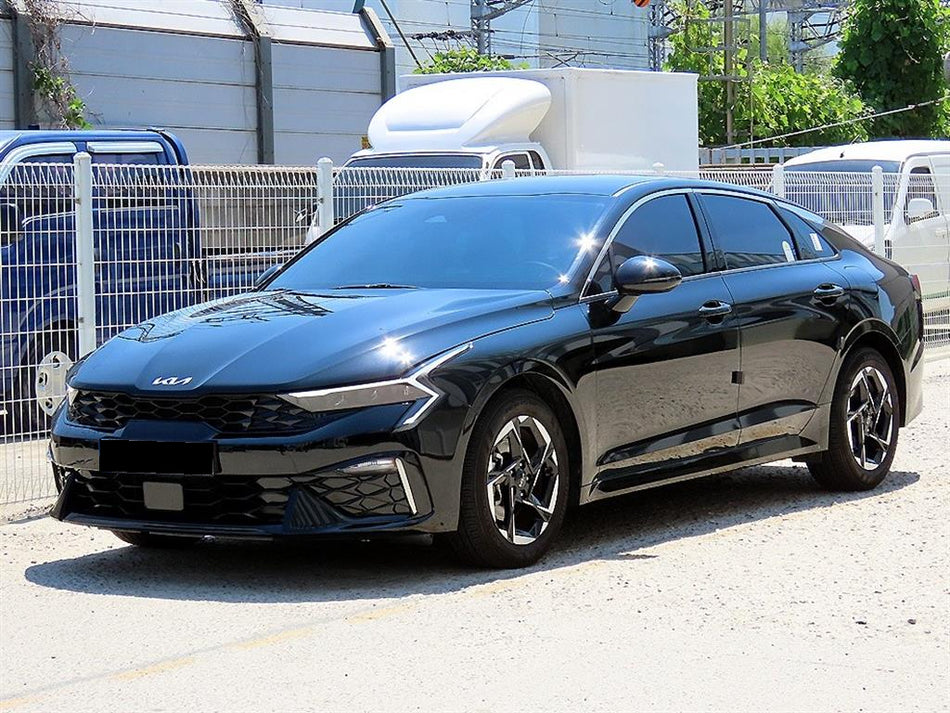 Kia K5 — photo 02