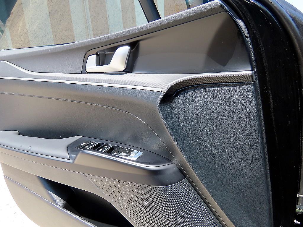 Kia K5 — photo 11