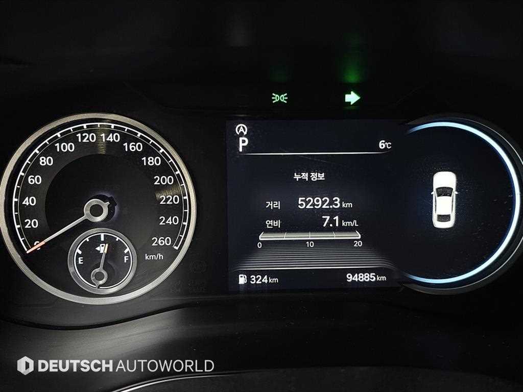 Genesis G70 — photo 08