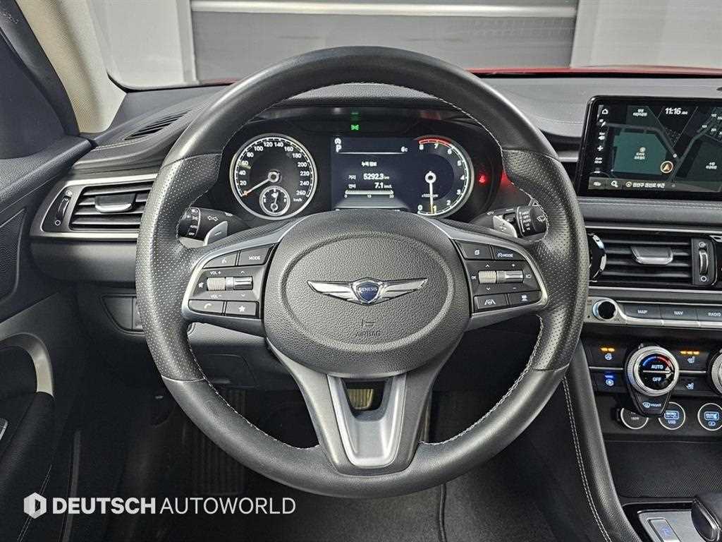Genesis G70 — photo 13