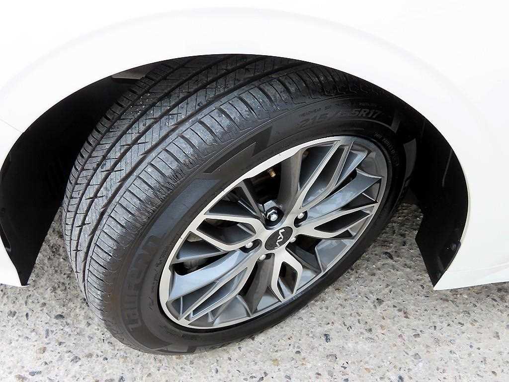 Kia K5 — photo 19