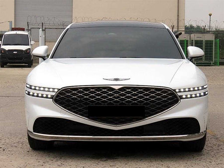 Genesis G90 — photo 01
