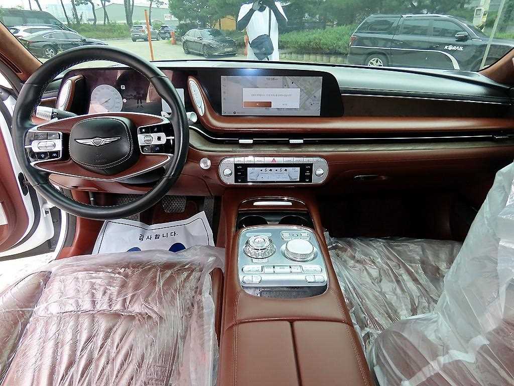 Genesis G90 — photo 07