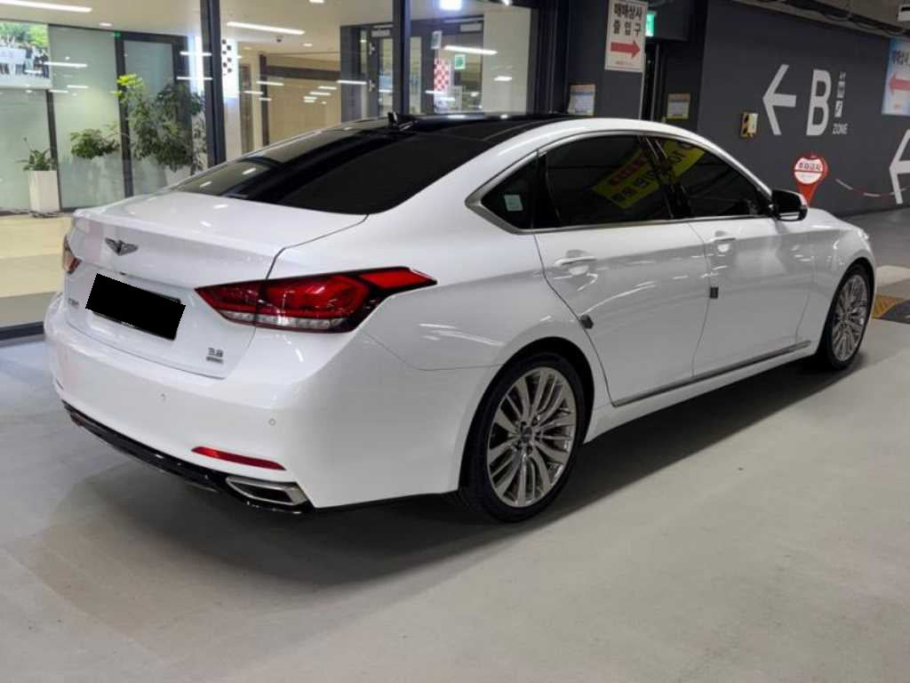 Genesis G80 — photo 04