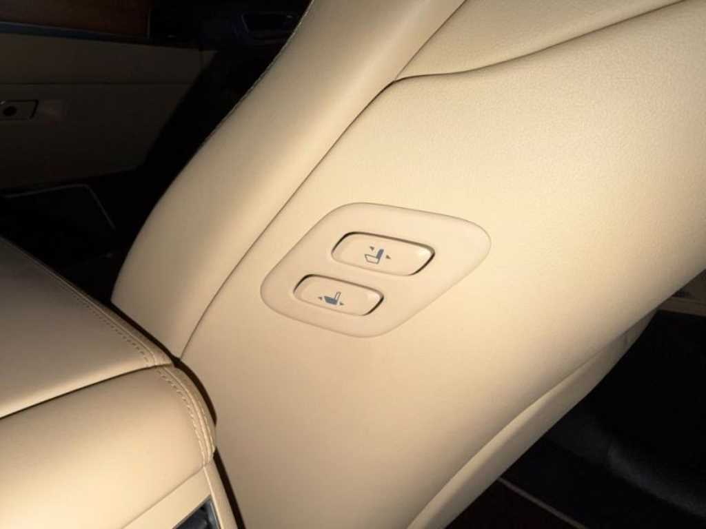 Genesis G80 — photo 10