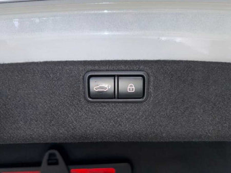 Genesis G80 — photo 17