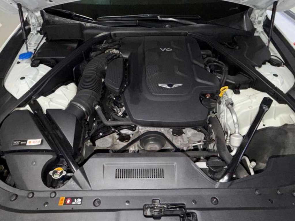 Genesis G80 — photo 19