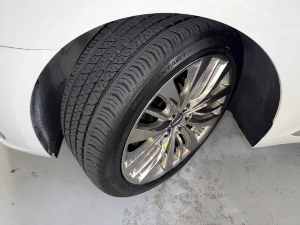 Genesis G80 — photo 20