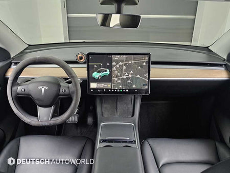 Tesla Model Y — photo 07