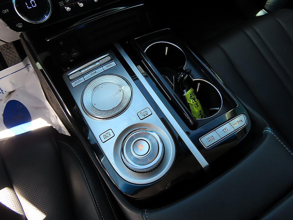 Genesis G80 — photo 11