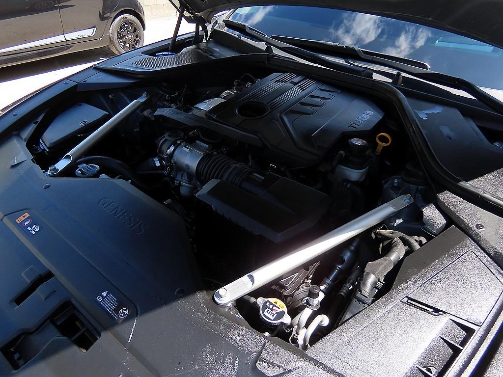 Genesis G80 — photo 19