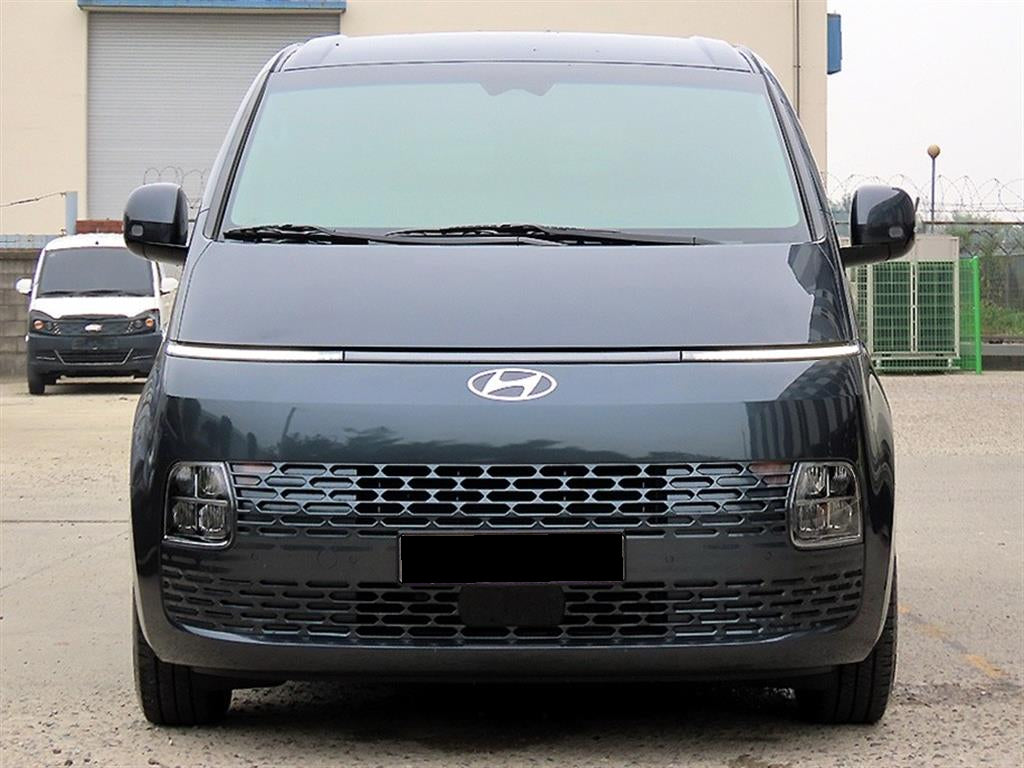 Hyundai Staria — photo 01