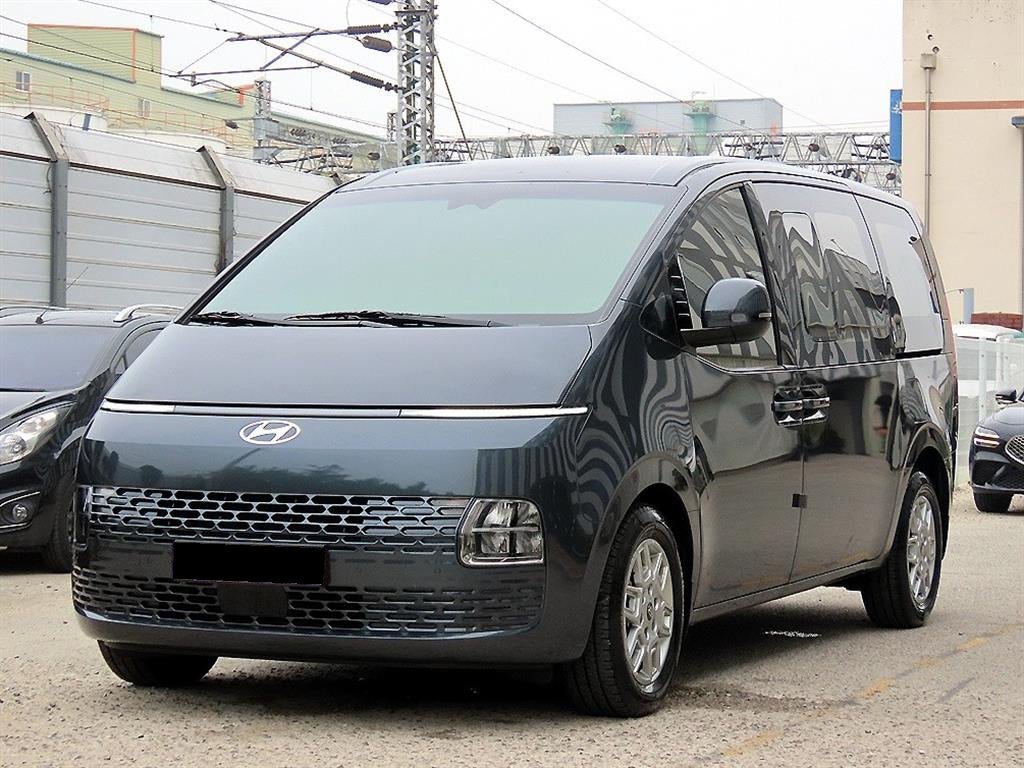 Hyundai Staria — photo 02