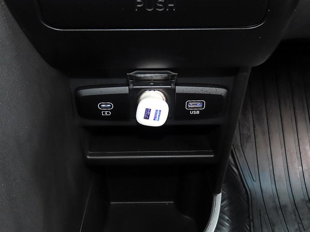 Hyundai Staria — photo 13
