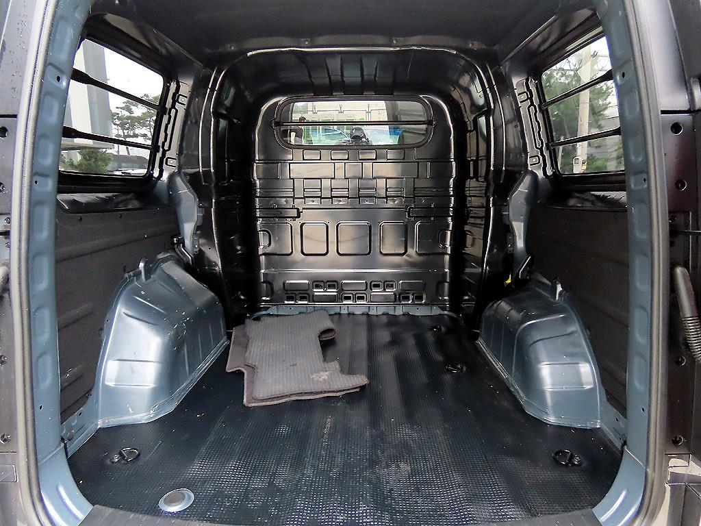 Hyundai Staria — photo 16