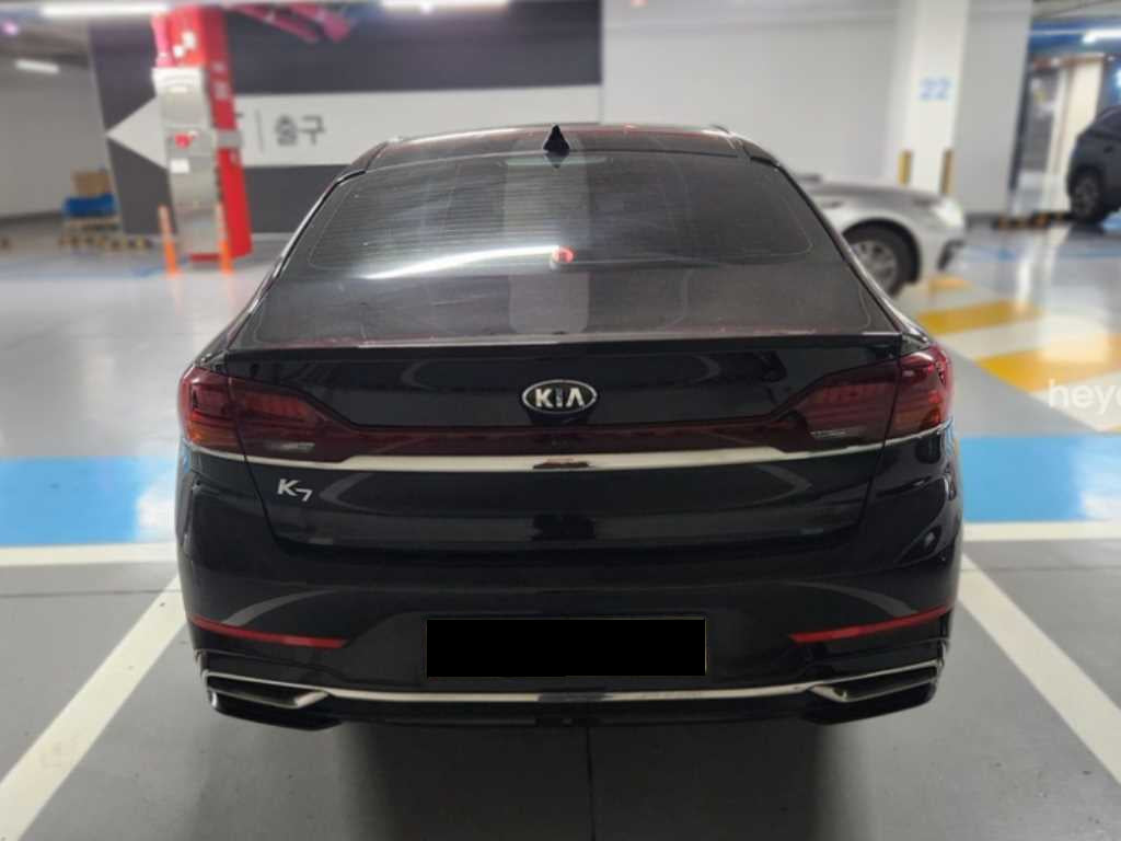 Kia K7 — photo 02