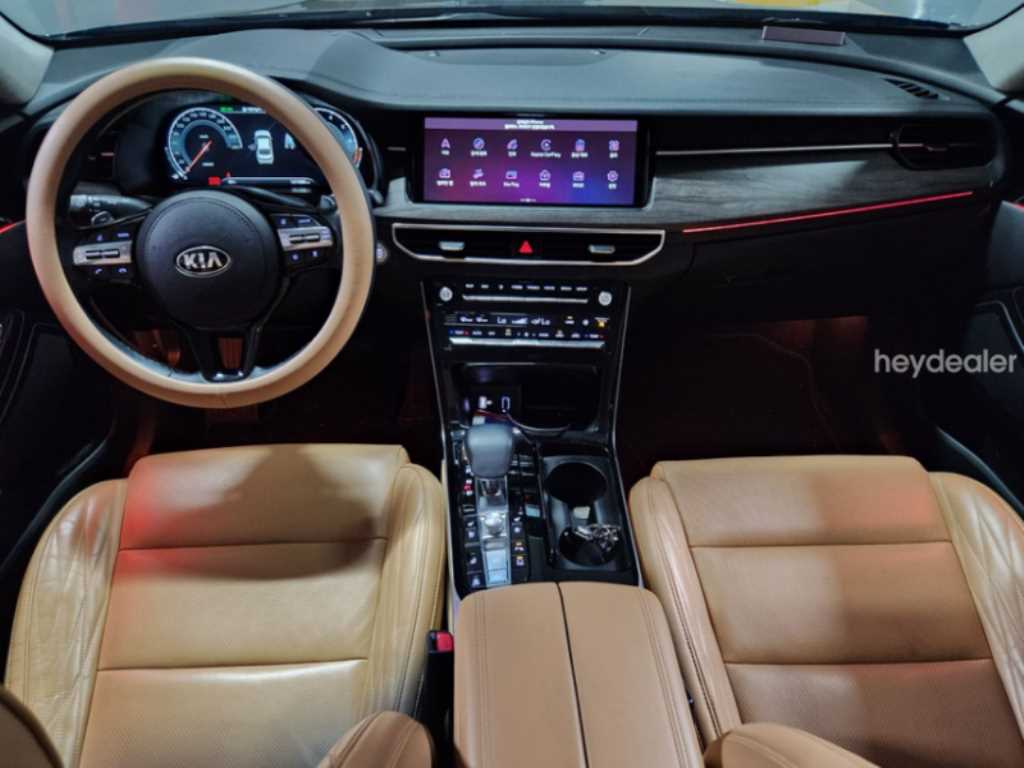 Kia K7 — photo 04