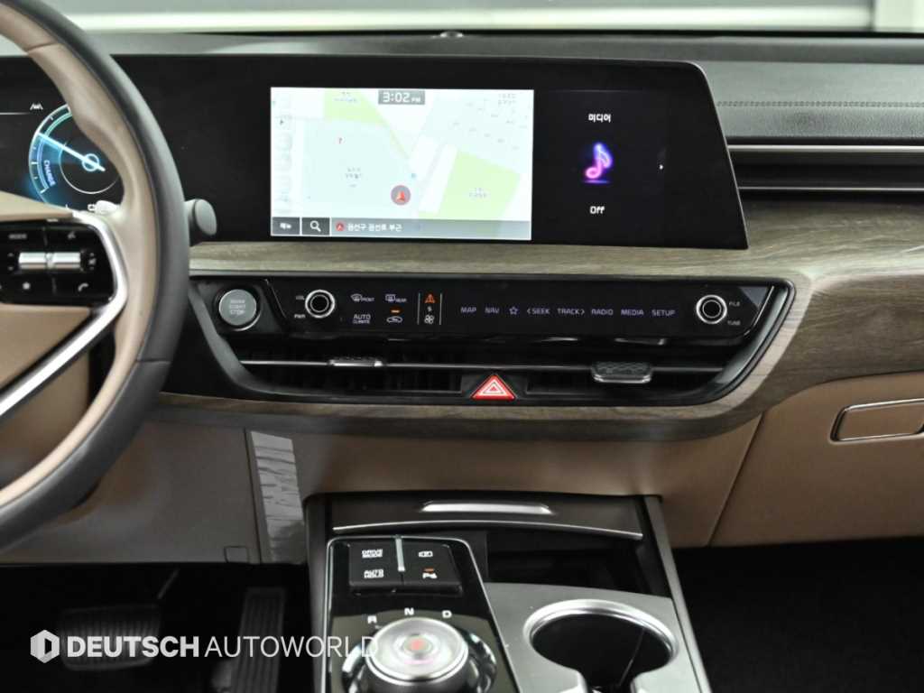 Kia K8 — photo 09