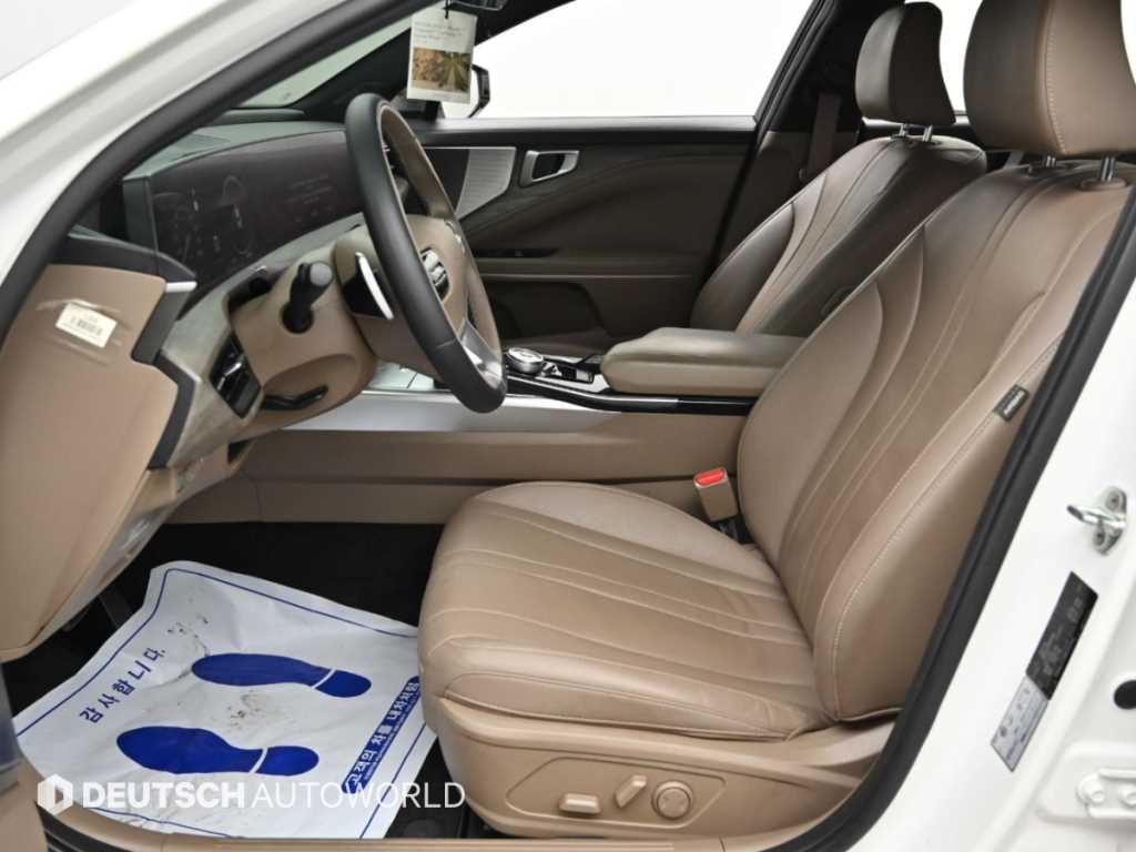 Kia K8 — photo 11
