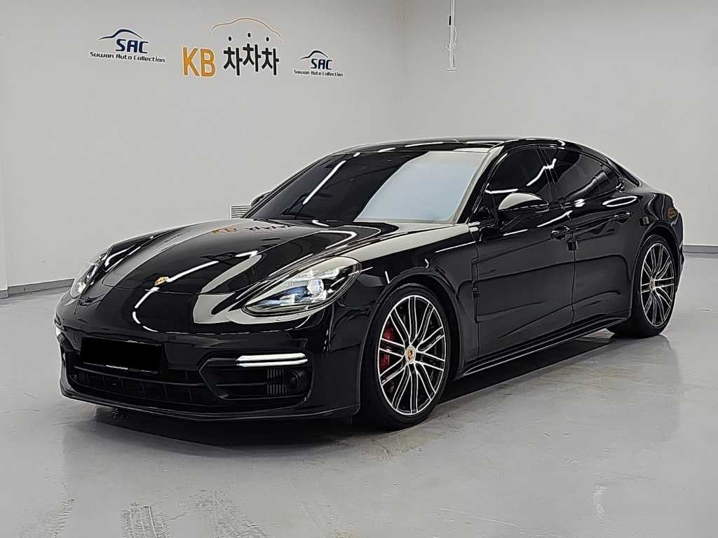 Porsche Panamera — photo 01