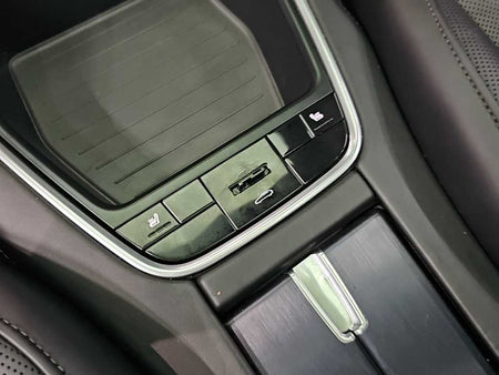 Porsche Panamera — photo 13