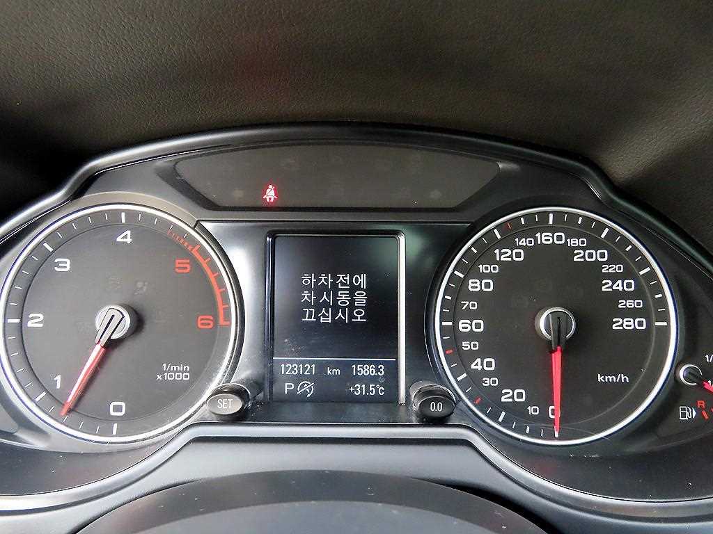 Audi Q5 — photo 09
