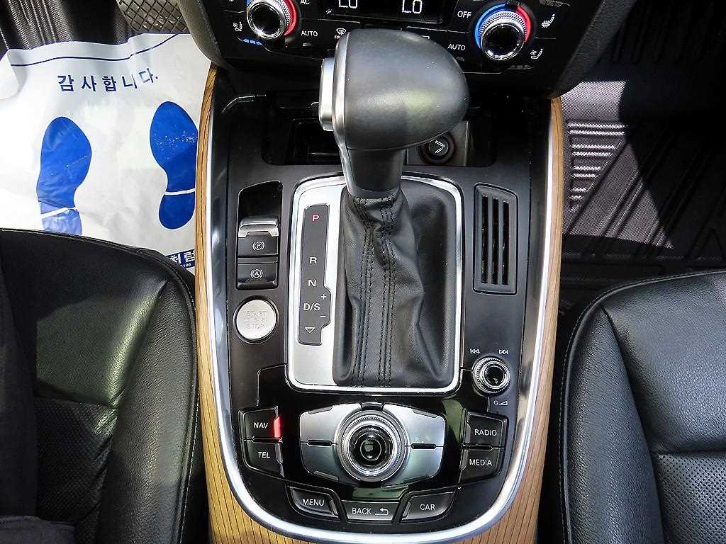 Audi Q5 — photo 10
