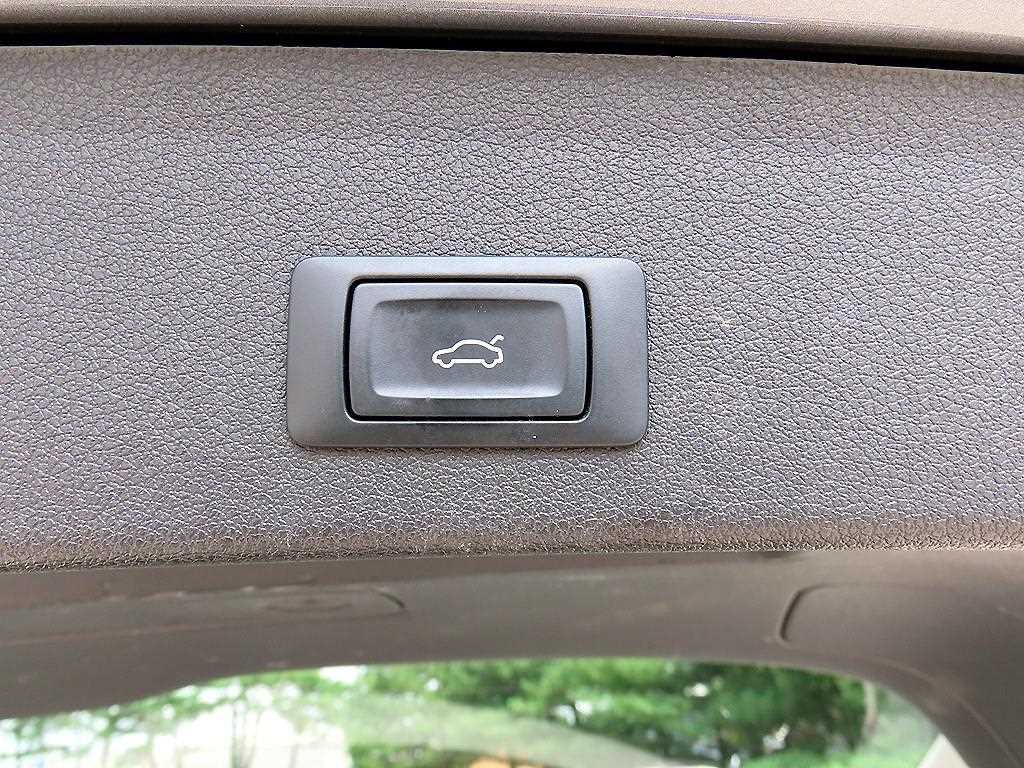 Audi Q5 — photo 16