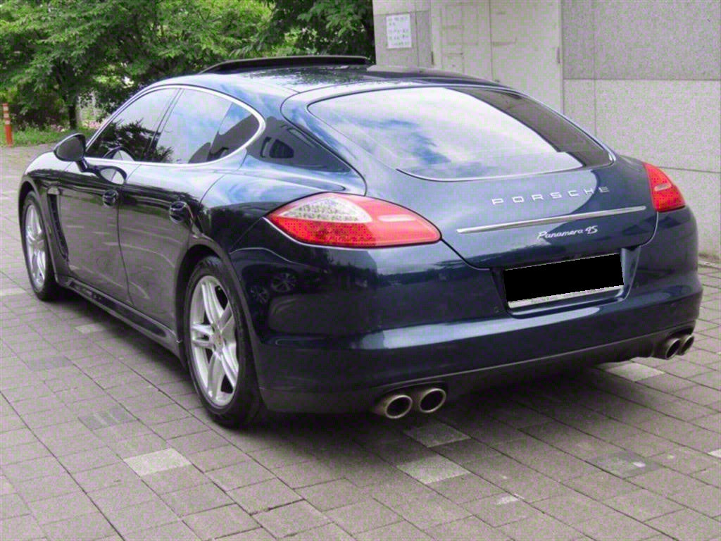 Porsche Panamera — photo 04